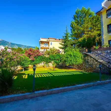 Bougainvillea Vakantiehuis Fethiye